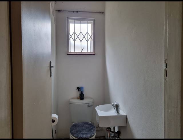 3 BEDROOM FLAT FOR SALE IN GLENWOOD